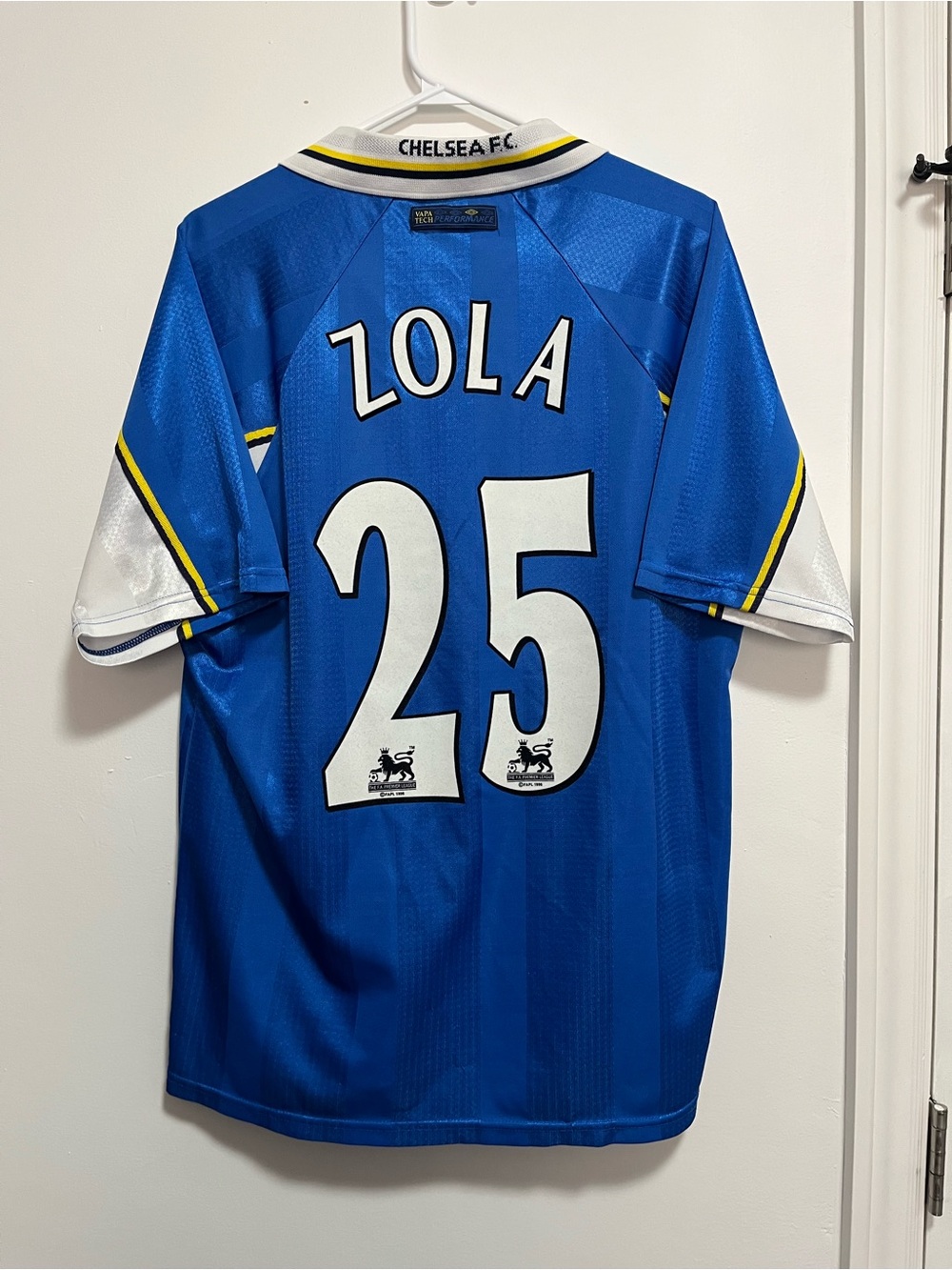 Vintage Chelsea 1997/99 Home Soccer Jersey Football Shirt Zola